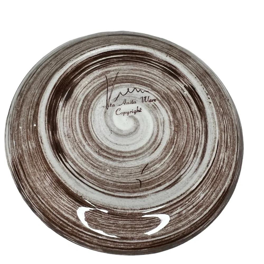 Vintage Santa Anita Vreni Plates (4) & Cups (3)‎